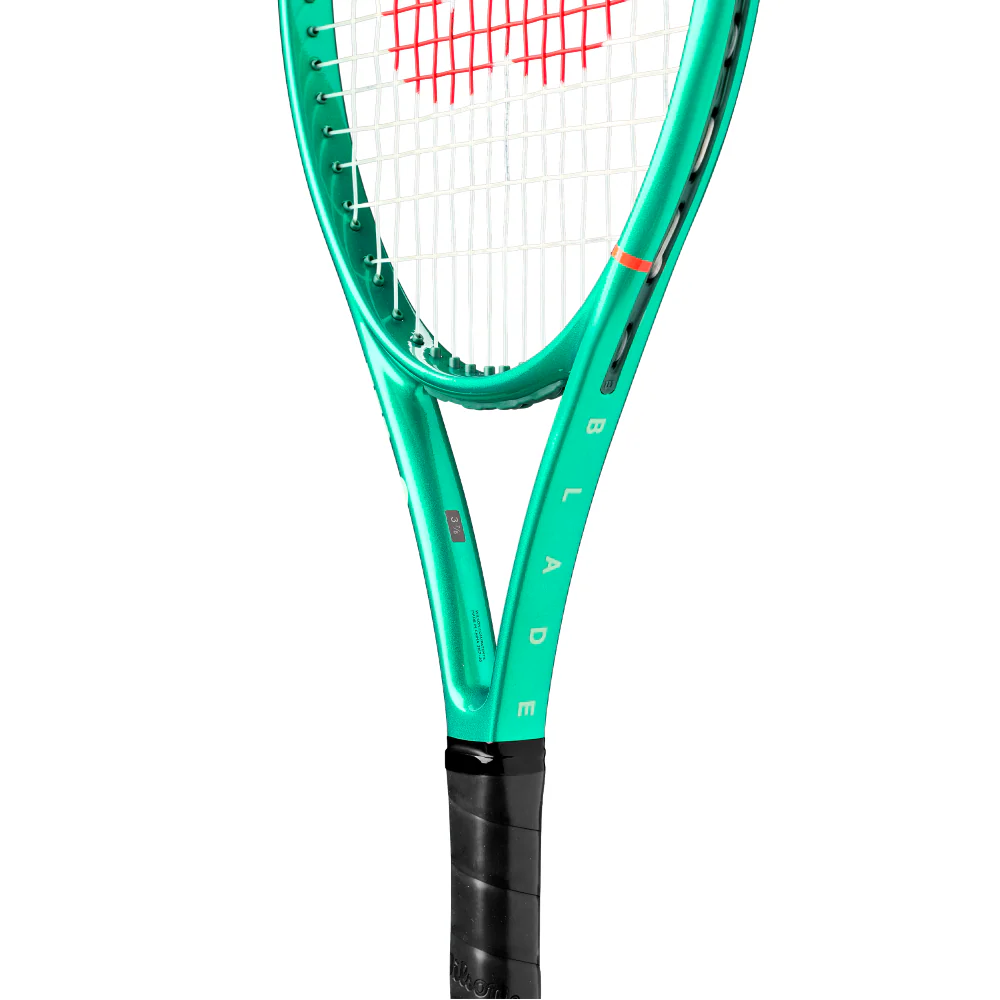 Wilson Blade 25 V10 Tennis Racket - 2026 - Image 3